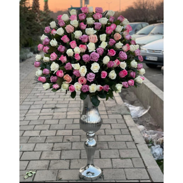 تصویر جام گل ۱۰۰ شاخه رز 