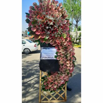 تاج گل پنجره ای